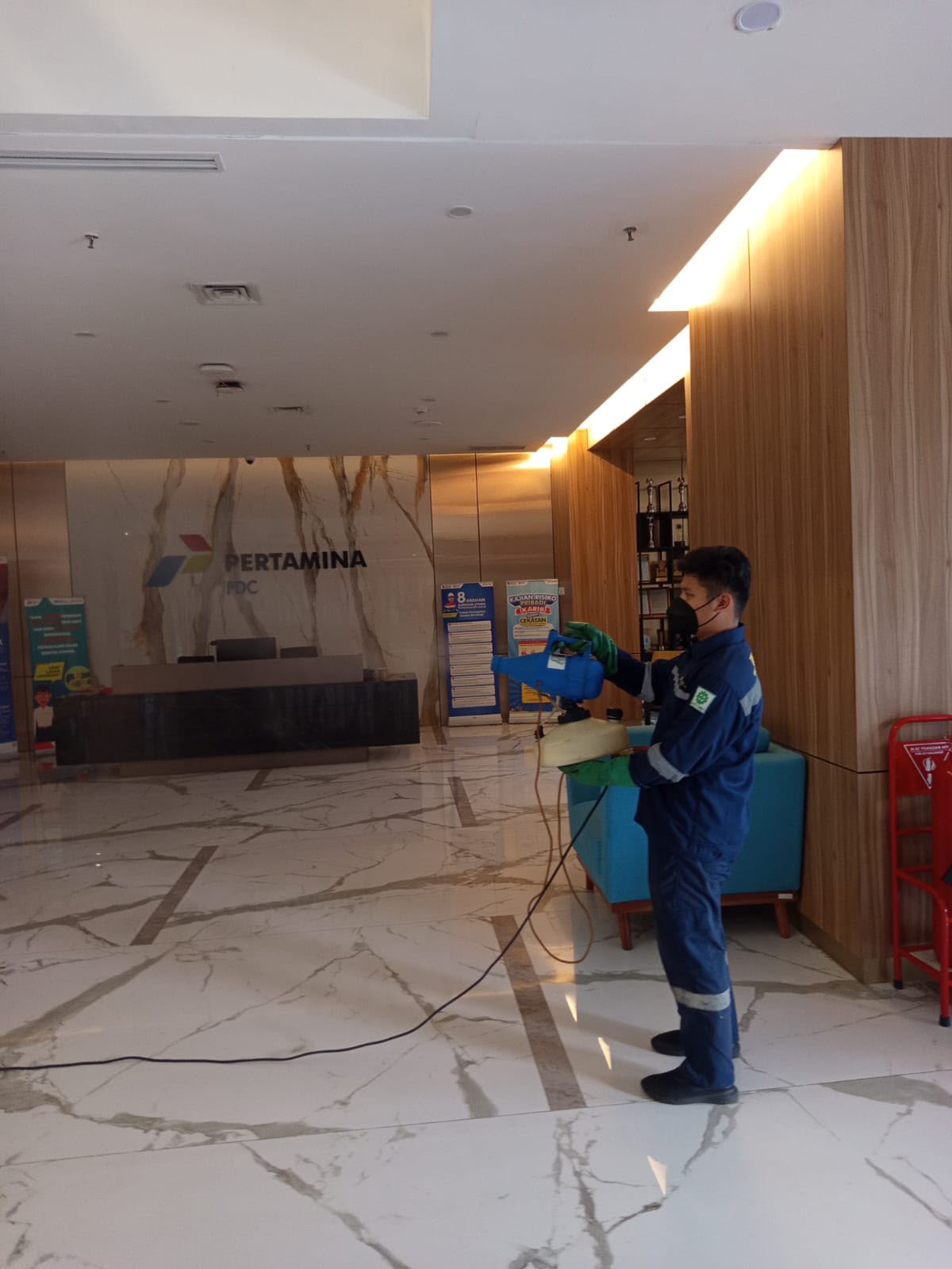 Pengendalian hama kantor